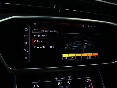 Used 2025 Audi S6 Premium Plus AWD/4WD image 68