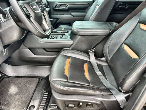 Used 2024 GMC Sierra 2500 AT4 w/ AT4 Premium Plus Package AWD/4WD image 24