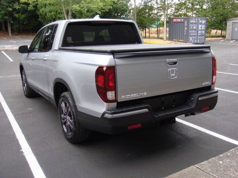 Used 2020 Honda Ridgeline Sport image 8