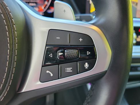 Used 2022 BMW X5 M50i w/ Premium Package image 33