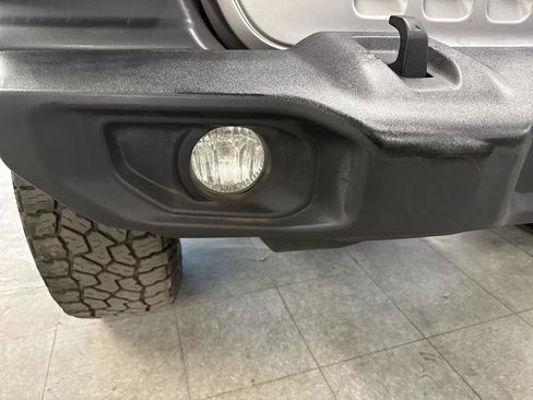 Used 2018 Jeep Wrangler Unlimited Sport S image 76