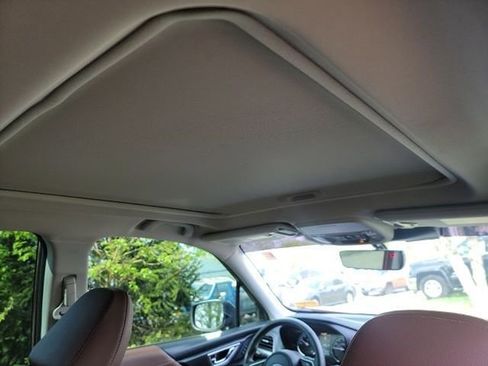 Used 2023 Subaru Forester Touring w/ Popular Package #2 image 9