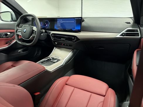 Used 2026 BMW 330i Sedan RWD image 30