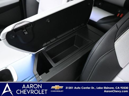 New 2026 Chevrolet Equinox EV LT image 21