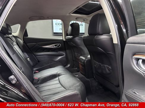 Used 2012 INFINITI M35 w/ Deluxe Touring Pkg image 8