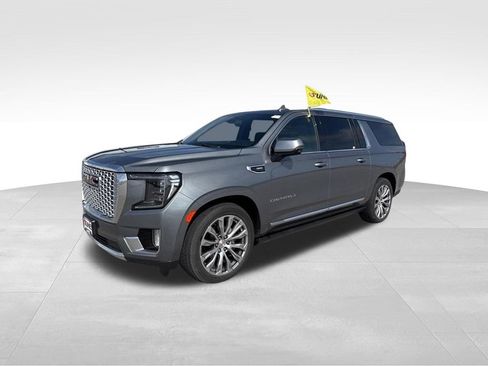 Used 2021 GMC Yukon XL Denali w/ Denali Ultimate Package AWD/4WD image 6