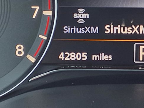 Used 2023 INFINITI QX80 Premium Select w/ All-Season Package image 30