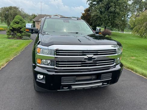 Used 2015 Chevrolet Silverado 2500 High Country w/ Duramax Plus Package AWD/4WD image 8