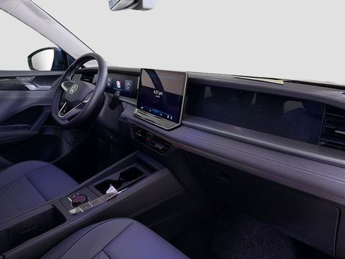 New 2026 Volkswagen Tiguan SE FWD image 28