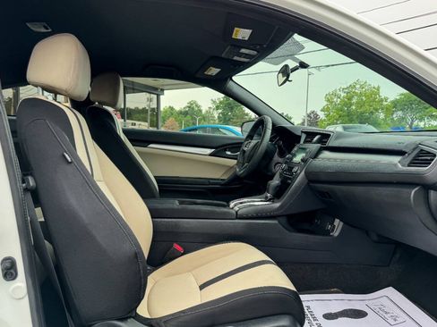 Used 2017 Honda Civic LX image 10