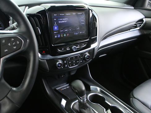 Used 2023 Chevrolet Traverse LT w/ LPO, Floor Liner Package AWD/4WD image 19