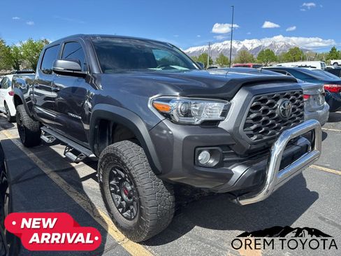 Used 2022 Toyota Tacoma TRD Off-Road image 16