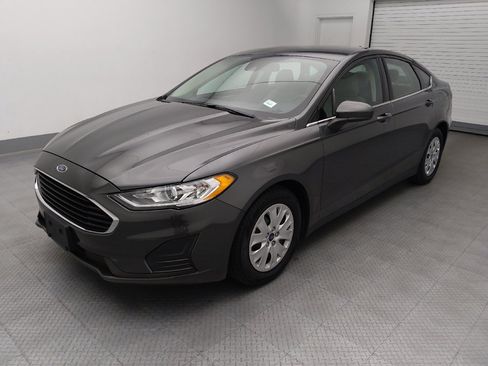 Used 2020 Ford Fusion S FWD image 2