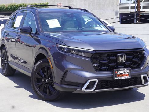 Used 2025 Honda CR-V Sport Touring image 2
