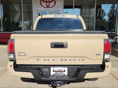 Certified 2020 Toyota Tacoma Limited AWD/4WD image 10