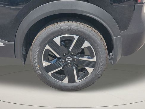 New 2026 Nissan Kicks SV w/ SV Premium Package AWD/4WD image 12
