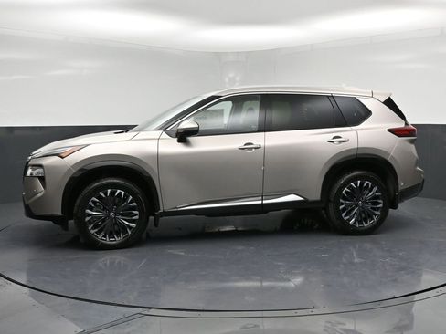 New 2026 Nissan Rogue Platinum w/ Tech Package image 2