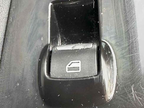 Used 2020 Ford Edge SEL w/ Cold Weather Package image 37