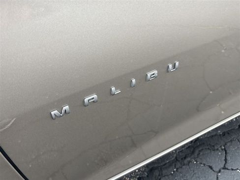 Used 2024 Chevrolet Malibu LT FWD image 30