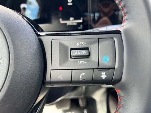 New 2025 Nissan Kicks SR image 16