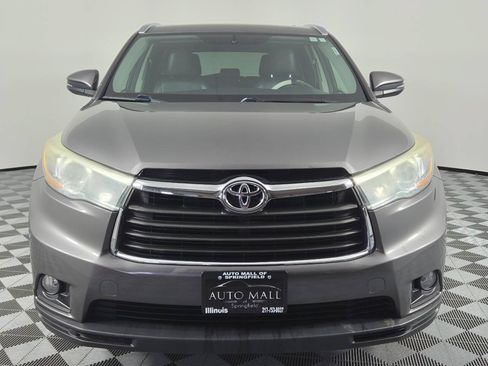 Used 2016 Toyota Highlander XLE AWD/4WD image 2