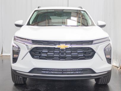 New 2026 Chevrolet Trax LT w/ Driver Confidence Package