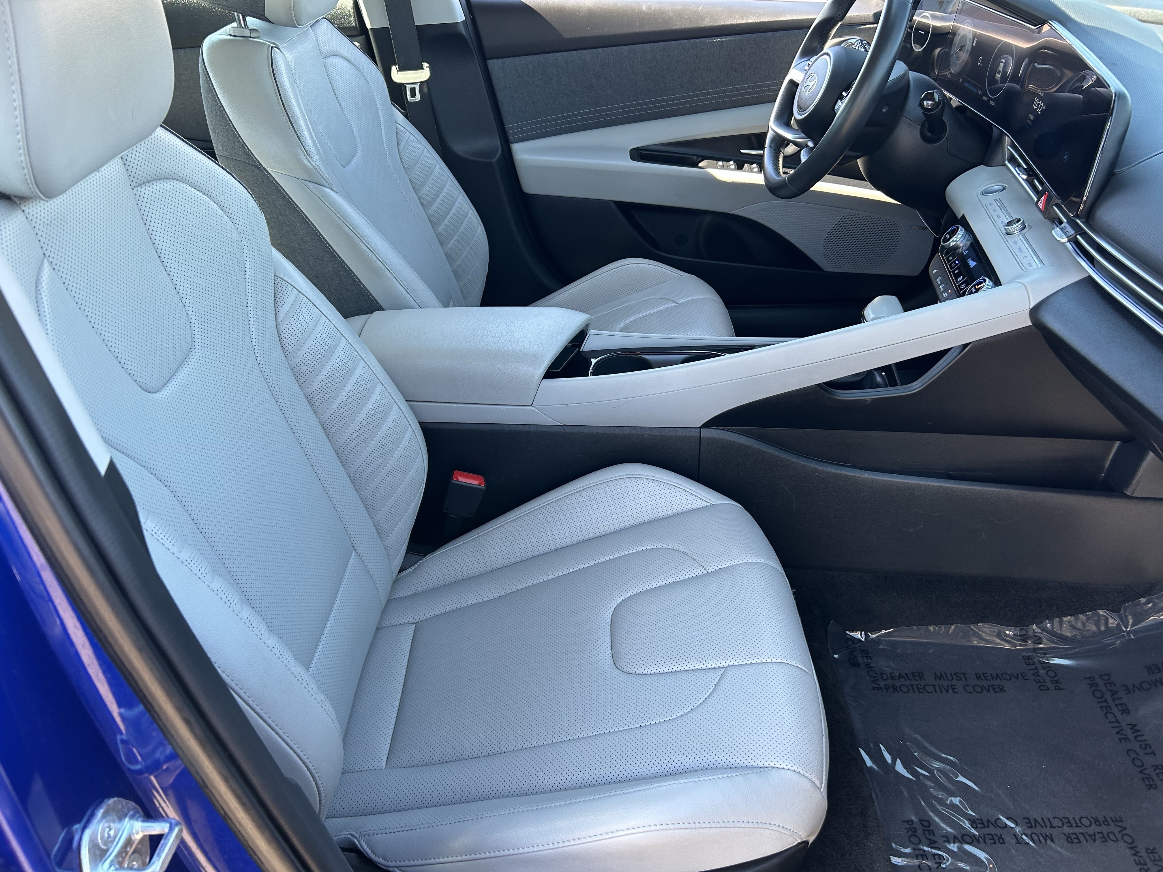 Used 2025 Hyundai Elantra Limited FWD image 10