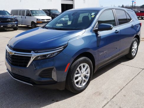 Used 2024 Chevrolet Equinox LT image 4