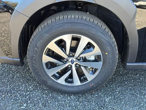 New 2025 Subaru Outback Premium image 5
