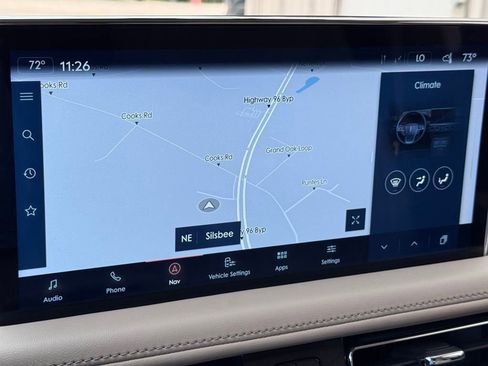 Used 2022 Lincoln Nautilus FWD w/ Premium Package image 5