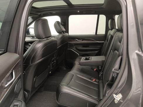 Used 2024 Jeep Grand Cherokee Limited 4xe image 18