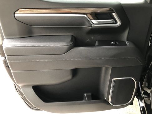 Used 2026 Chevrolet Silverado 1500 LT AWD/4WD image 12