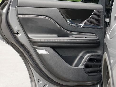 Used 2022 Lincoln Corsair Reserve image 20