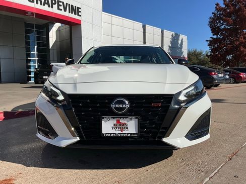 Used 2025 Nissan Altima 2.5 SR image 4