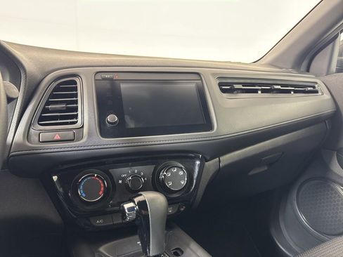 Used 2021 Honda HR-V Sport image 20