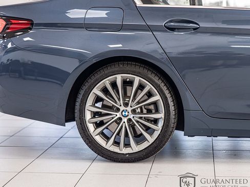 Used 2023 BMW 540i xDrive AWD/4WD image 10