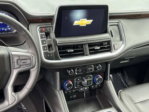 Certified 2023 Chevrolet Suburban Premier image 3