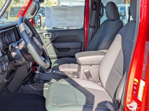 New 2026 Jeep Gladiator Sport image 8