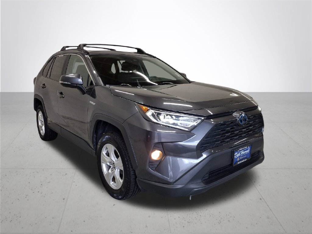 Used 2019 Toyota RAV4 XLE w/ Convenience Package AWD/4WD image 4
