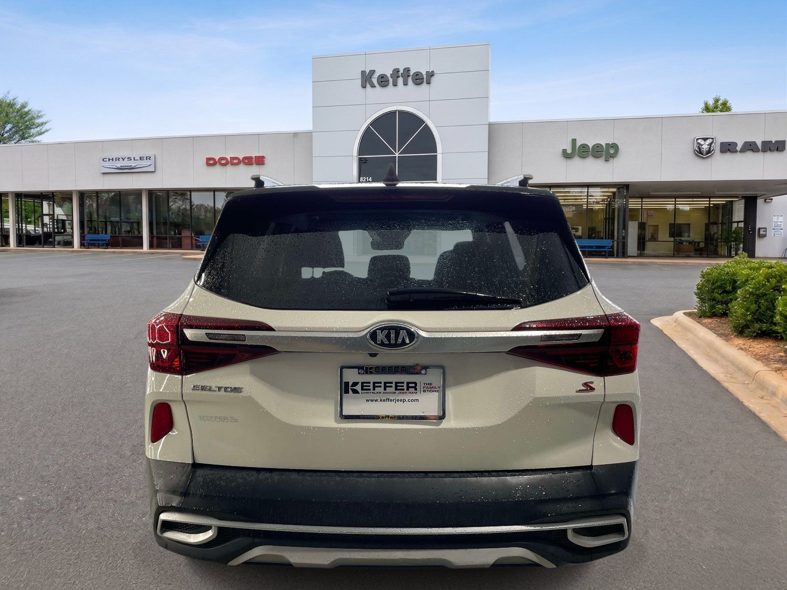 Used 2021 Kia Seltos S AWD/4WD image 5