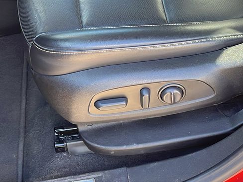 Certified 2023 GMC Acadia SLT image 11