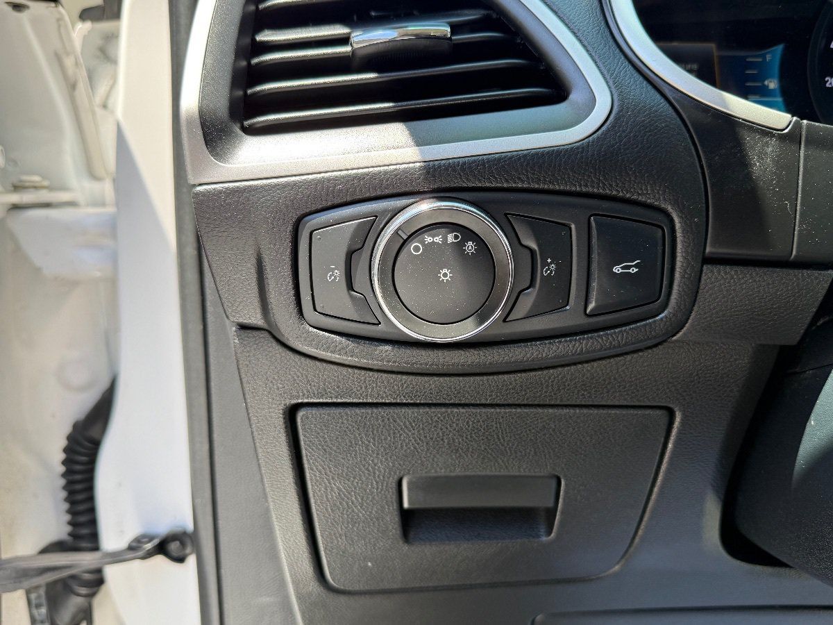 Used 2016 Ford Edge SEL w/ Equipment Group 201A FWD image 23
