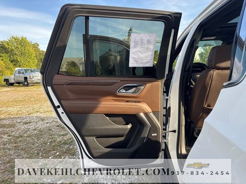 Used 2024 Chevrolet Tahoe High Country image 32