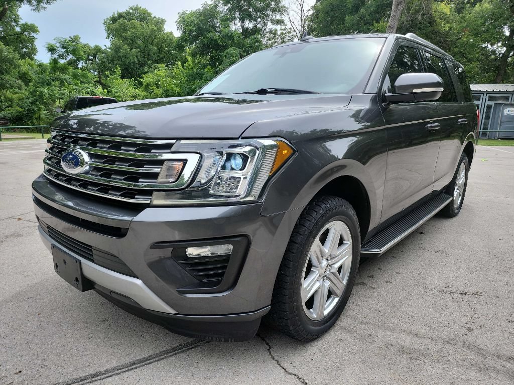 Used 2019 Ford Expedition XLT w/ Equipment Group 202A RWD image 3