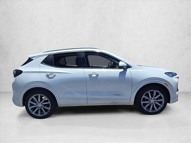 Used 2025 Buick Encore GX Avenir w/ Avenir Technology Package FWD image 4