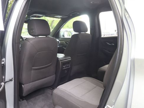 Used 2023 Chevrolet Traverse LT FWD image 44