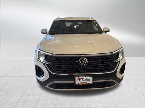 New 2026 Volkswagen Atlas Cross Sport SE image 8