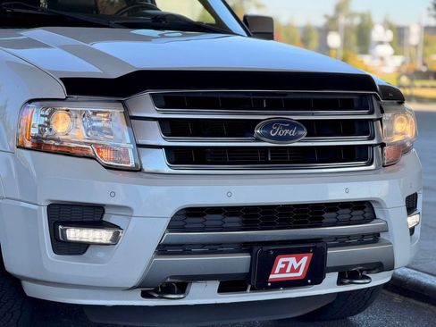 Used 2017 Ford Expedition Platinum AWD/4WD image 10