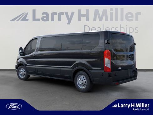 New 2025 Ford Transit 350 XLT image 4