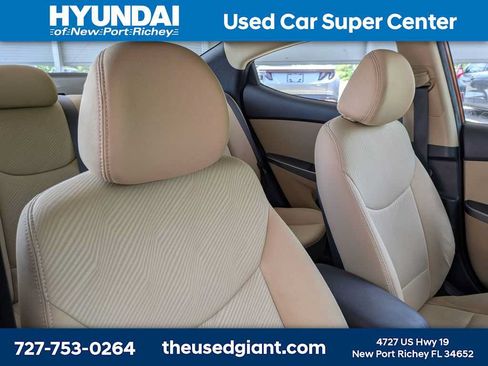 Used 2013 Hyundai Elantra GLS FWD image 6